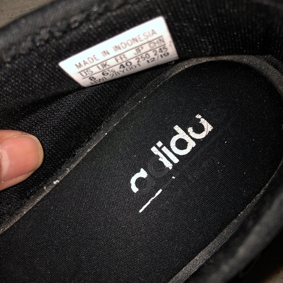 TODAY ONLY:Adidas Black Cloudfoam Shoes Size 8 - Comfortable - Picture 5 of 16